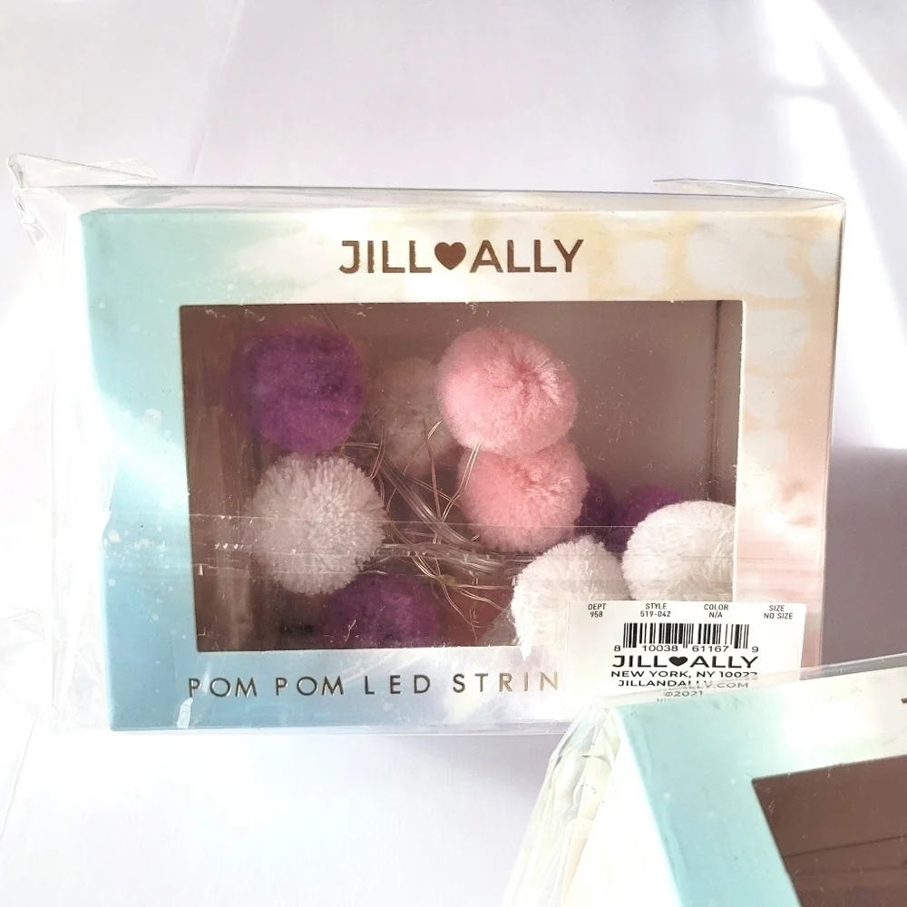 LED Pom Pom Light String Pink Purple